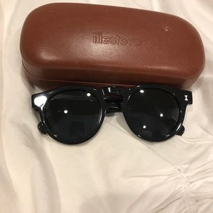 Illesteva Leonard Sunglasses